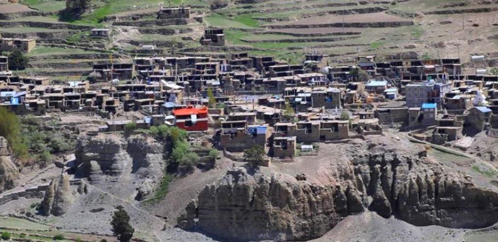 हिउँदमा पर्यटक भित्रन्छन्, स्थानीय बाहिरिन्छन्