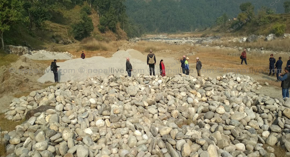 वडाध्यक्षको मिलेमतोमा वडा सदस्यबाटै यसरी हुन्छ तस्करी
