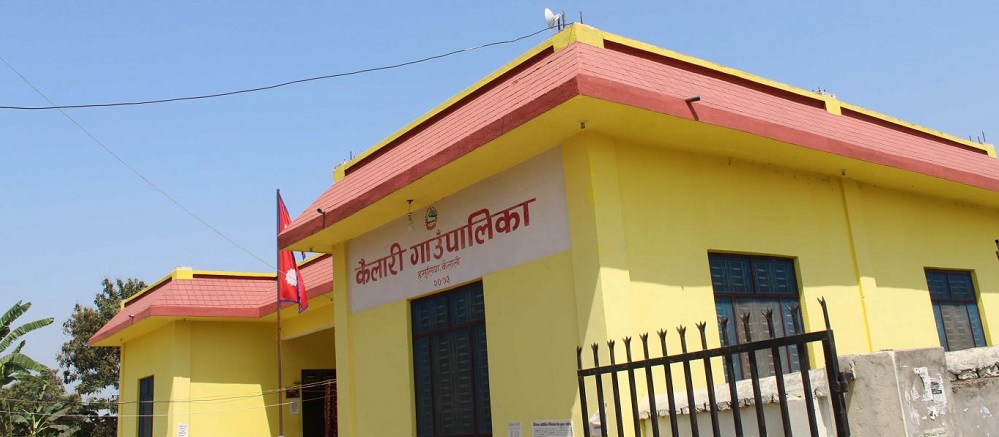 गाउँपालिकाको काम नै ठप्प पारेर जनप्रतिनिधिसहित कर्मचारी भ्रमणमा