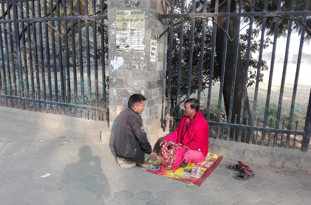 काठमाडौंमा भारतीय नक्कली ज्योतिषीको बिगबिगी, कि पैसा लान्छन् नत्र बनाउँछन् हताेत्साही